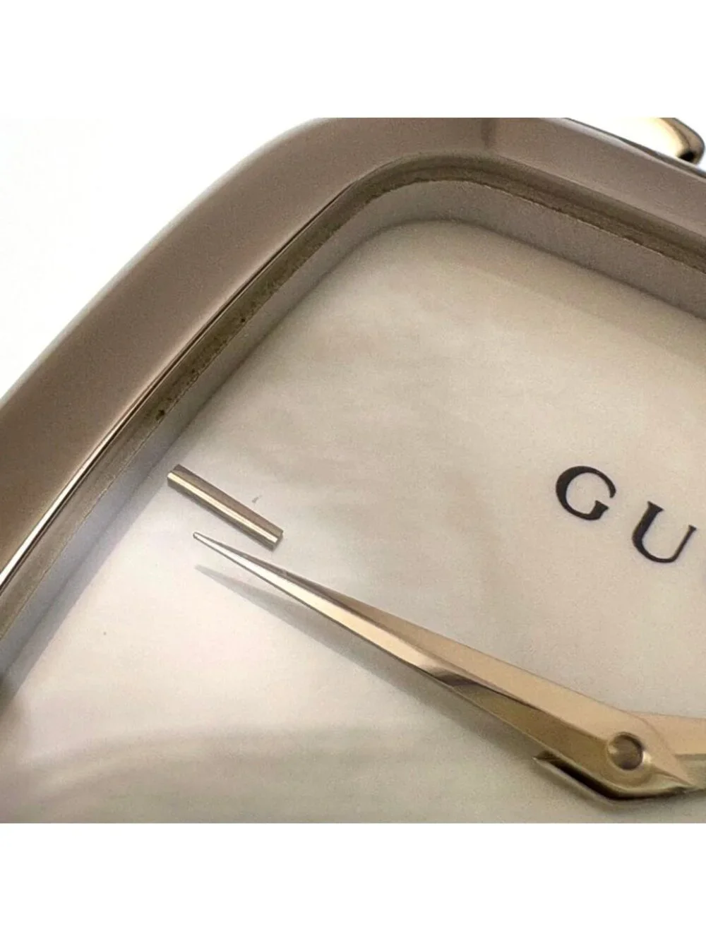 Gucci G Collection 125.4 Watch Stainless Steel White Shell Dial Quartz